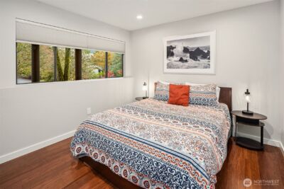 6700 81st Avenue SE, Mercer Island, WA 98040 - Photo 20