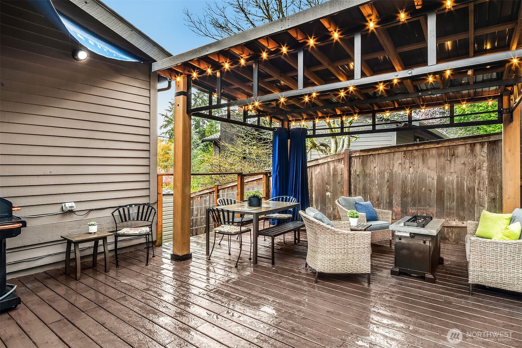 6700 81st Avenue SE, Mercer Island, WA 98040