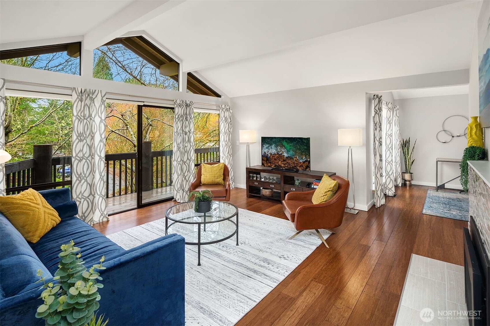6700 81st Avenue SE, Mercer Island, WA 98040