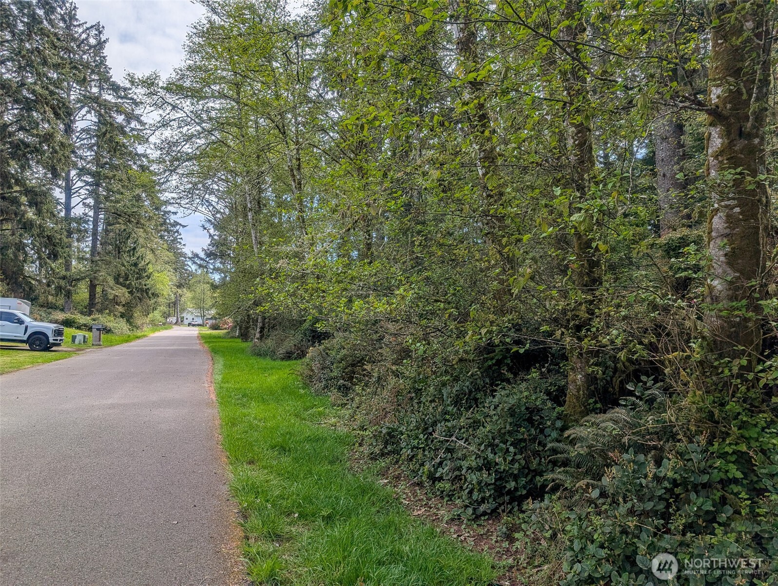 757 Evergreen Avenue SE, Ocean Shores, WA 98569