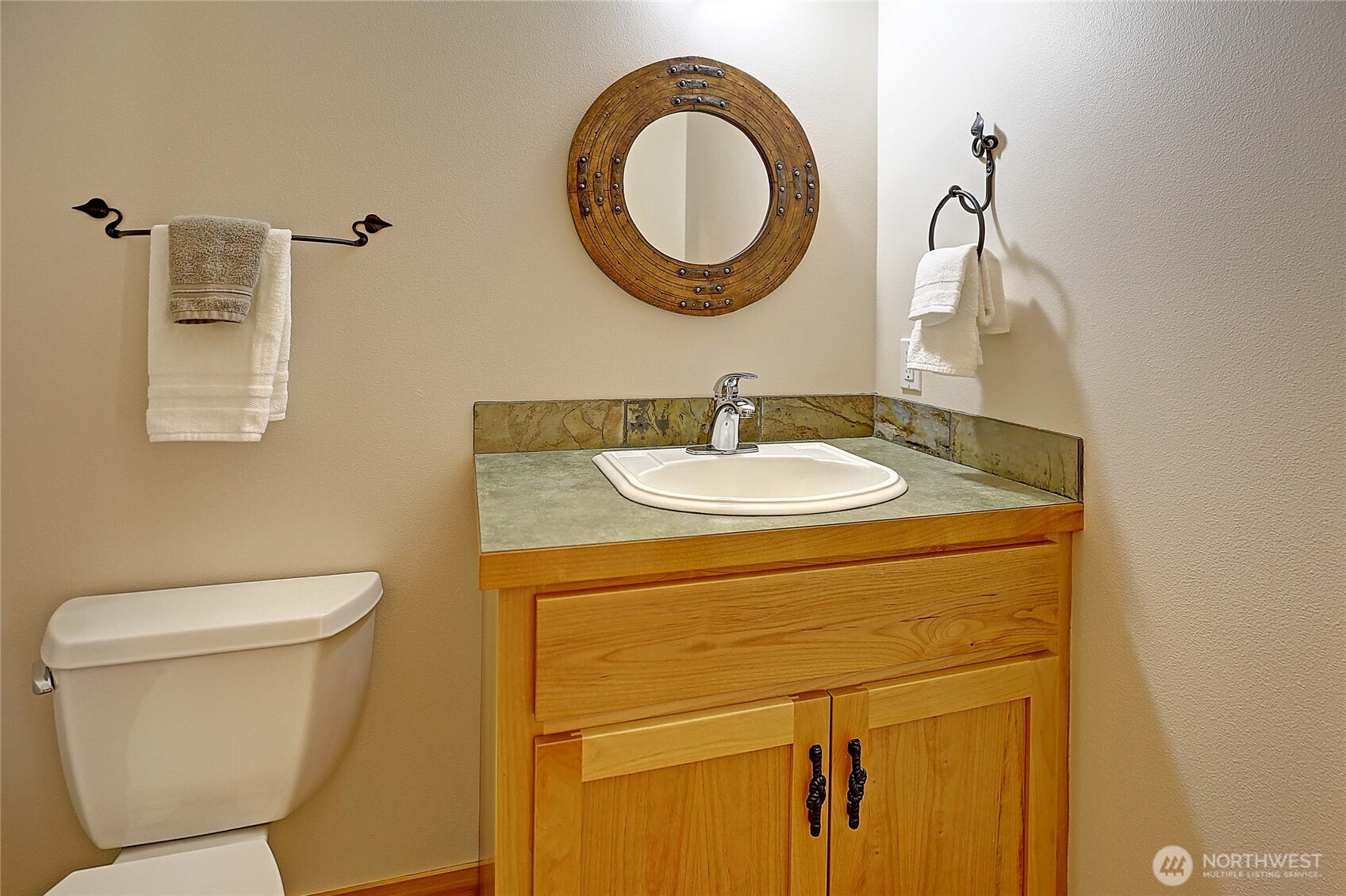1081 Morgan Way , Camano Island, WA 98282