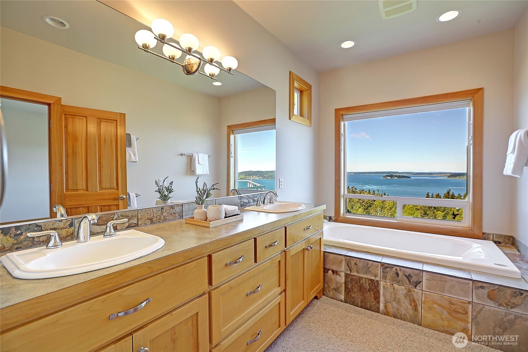 1081 Morgan Way , Camano Island, WA 98282