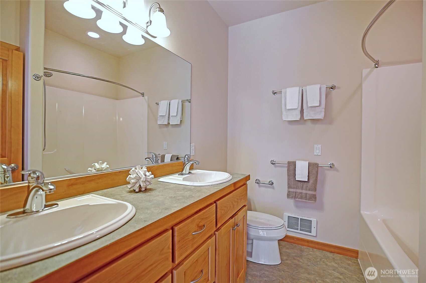 1081 Morgan Way , Camano Island, WA 98282