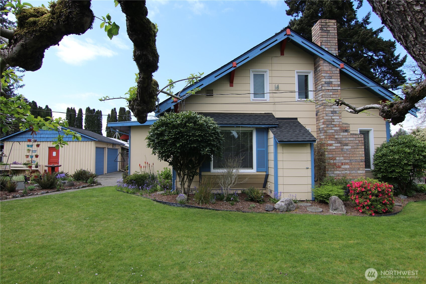 2715 Cedarwood Avenue , Bellingham, WA 98225