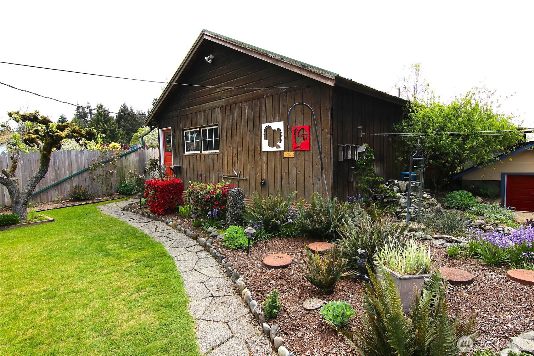 2715 Cedarwood Avenue , Bellingham, WA 98225