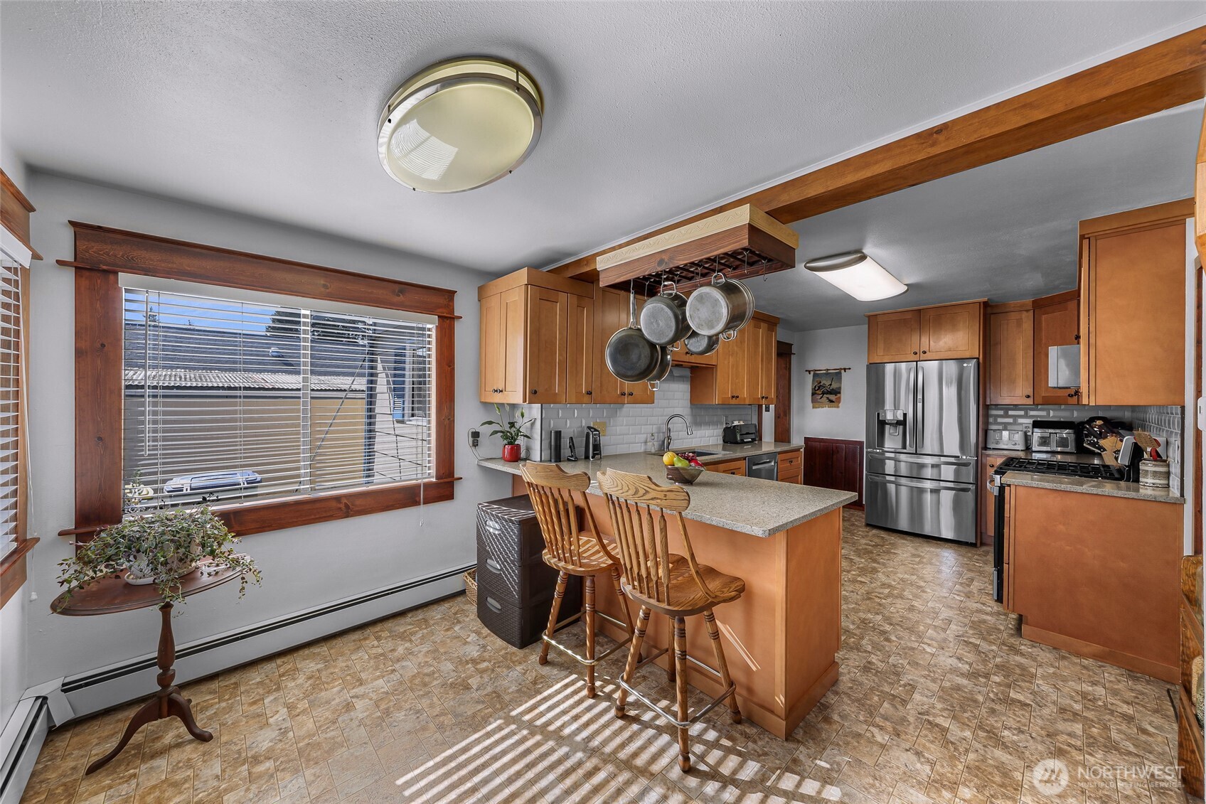 2715 Cedarwood Avenue , Bellingham, WA 98225