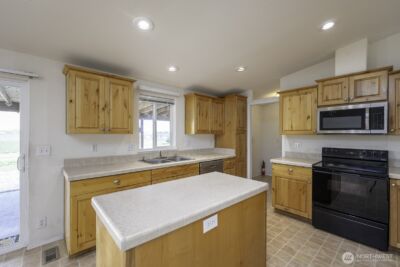 19373 Division Road NW, Soap Lake, WA 98851 - Photo 12
