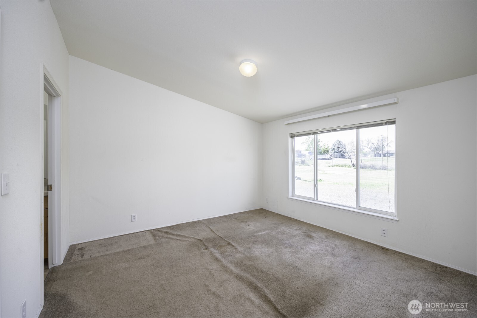 19373 Division Road NW, Soap Lake, WA 98851