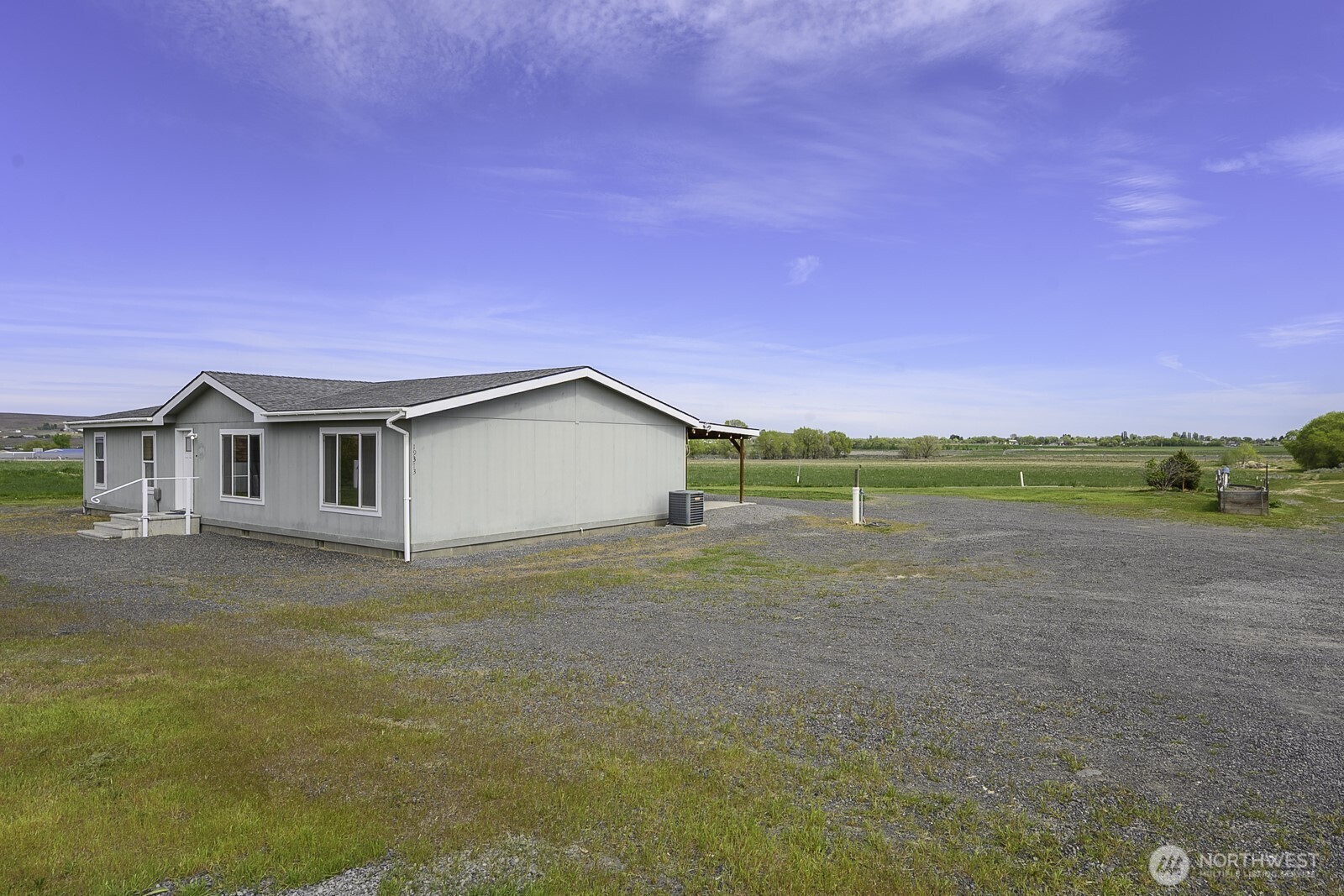 19373 Division Road NW, Soap Lake, WA 98851