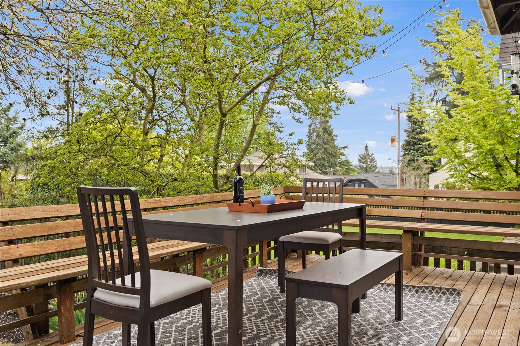 4306 Burke Avenue N, Seattle, WA 98103