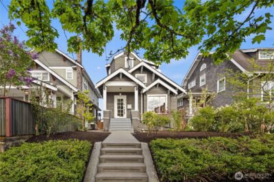 4306 Burke Avenue N, Seattle, WA 98103 - Photo 2