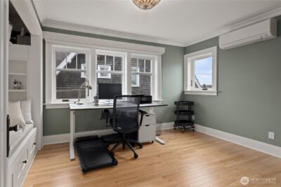4306 Burke Avenue N, Seattle, WA 98103 - Photo 24