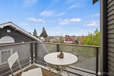 4306 Burke Avenue N, Seattle, WA 98103 - Photo 36