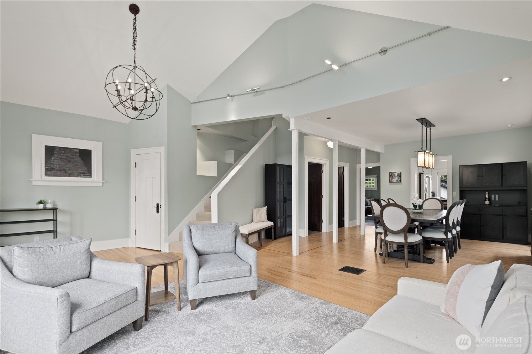 4306 Burke Avenue N, Seattle, WA 98103