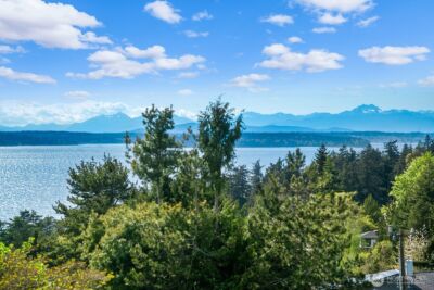8627 Fauntlee Crest SW, Seattle, WA 98136 - Photo 2