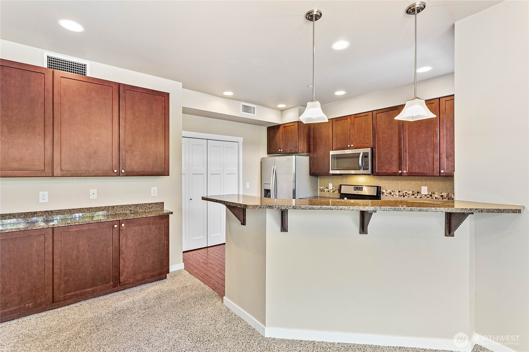 8780 Depot Rd #207, Lynden, WA 98264