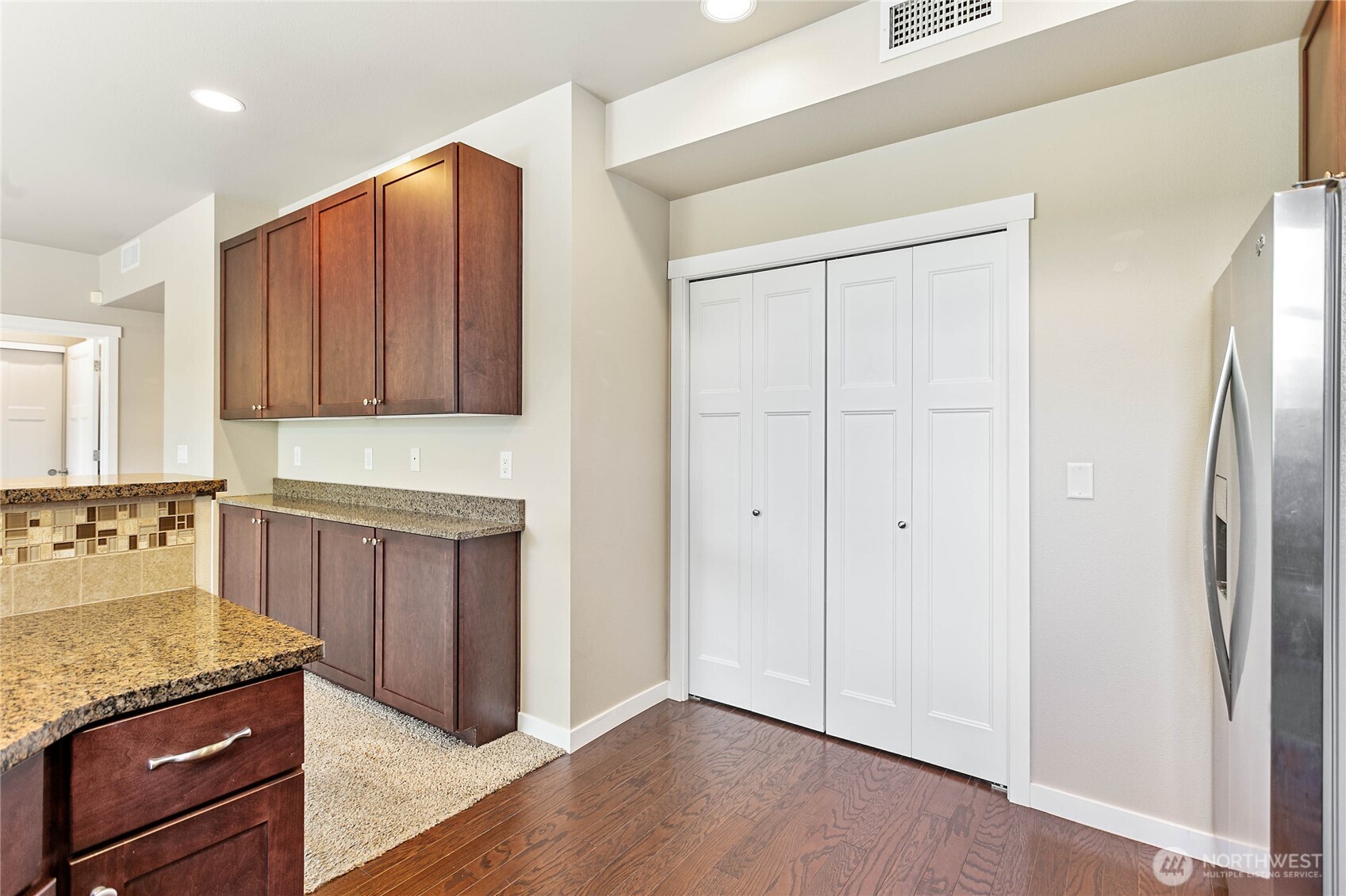 8780 Depot Rd #207, Lynden, WA 98264