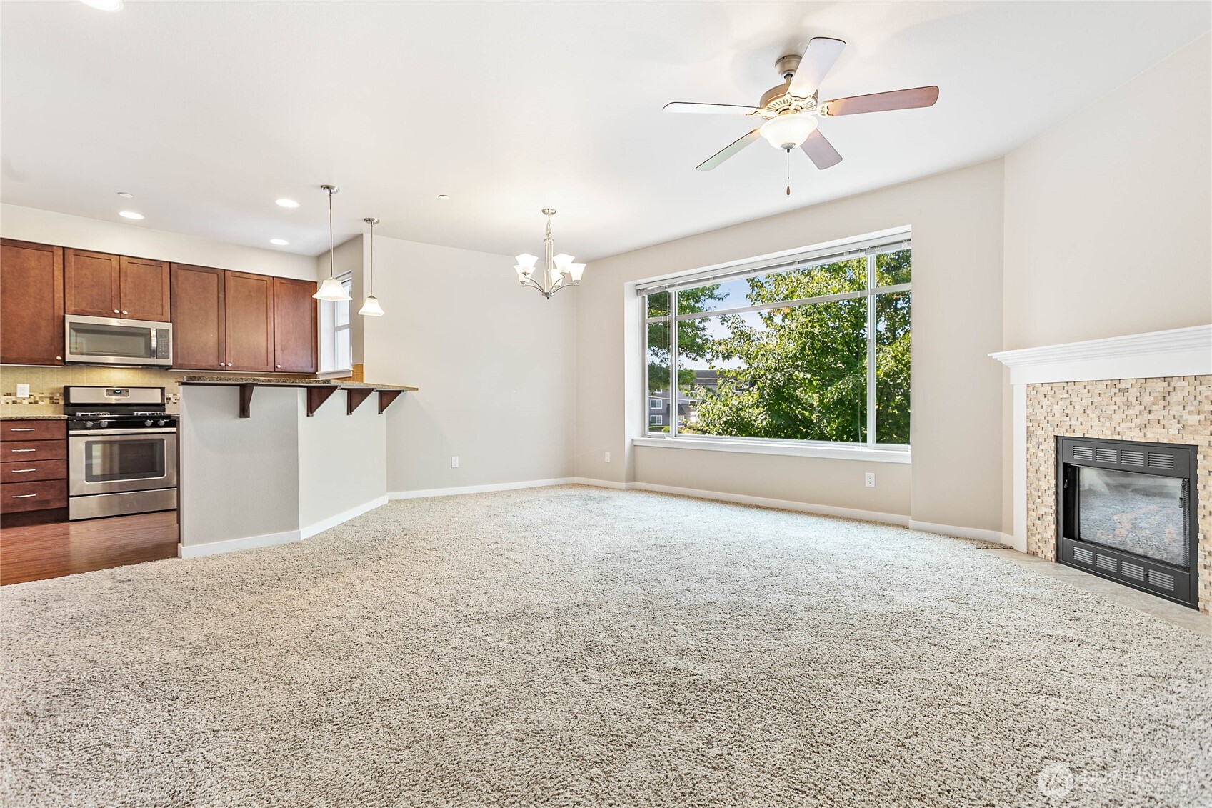 8780 Depot Rd #207, Lynden, WA 98264