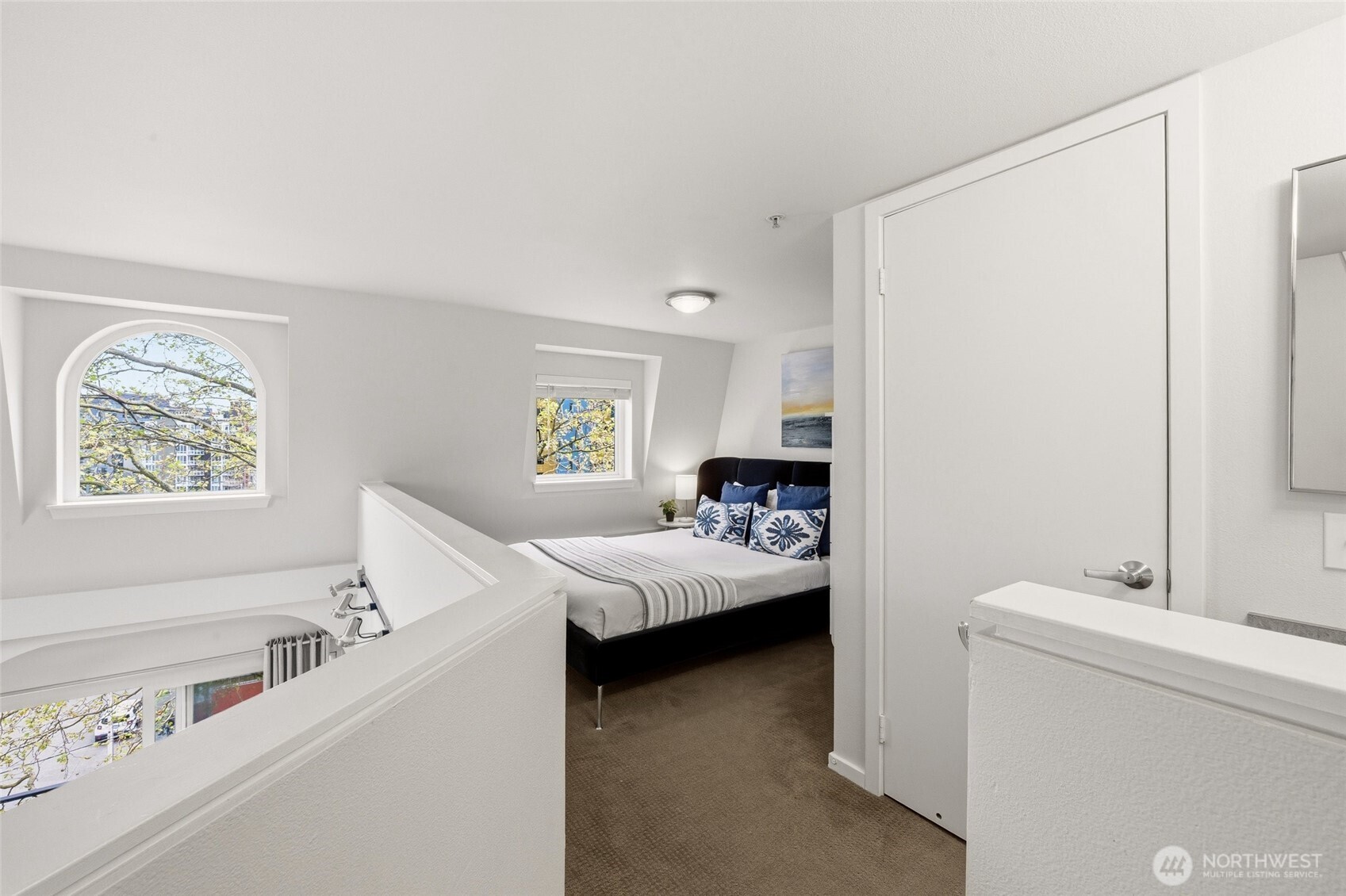 425 Vine Street #708, Seattle, WA 98121