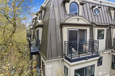 425 Vine Street #708, Seattle, WA 98121 - Photo 2