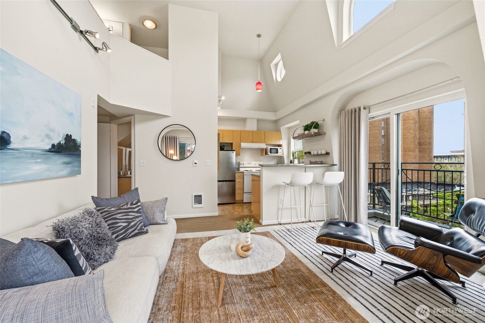425 Vine Street #708, Seattle, WA 98121