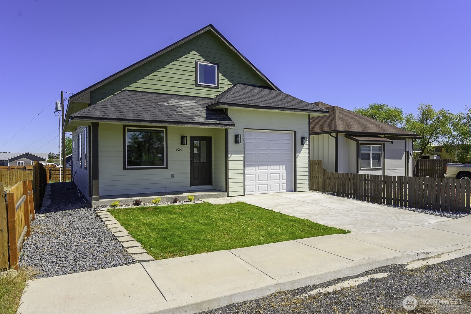 624 Aster Street S, Soap Lake, WA 98851