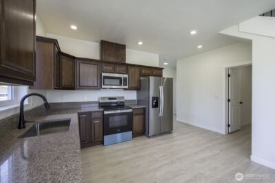 624 Aster Street S, Soap Lake, WA 98851 - Photo 4