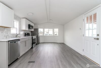 210 37th ST SE #35, Auburn, WA 98002 - Photo 21