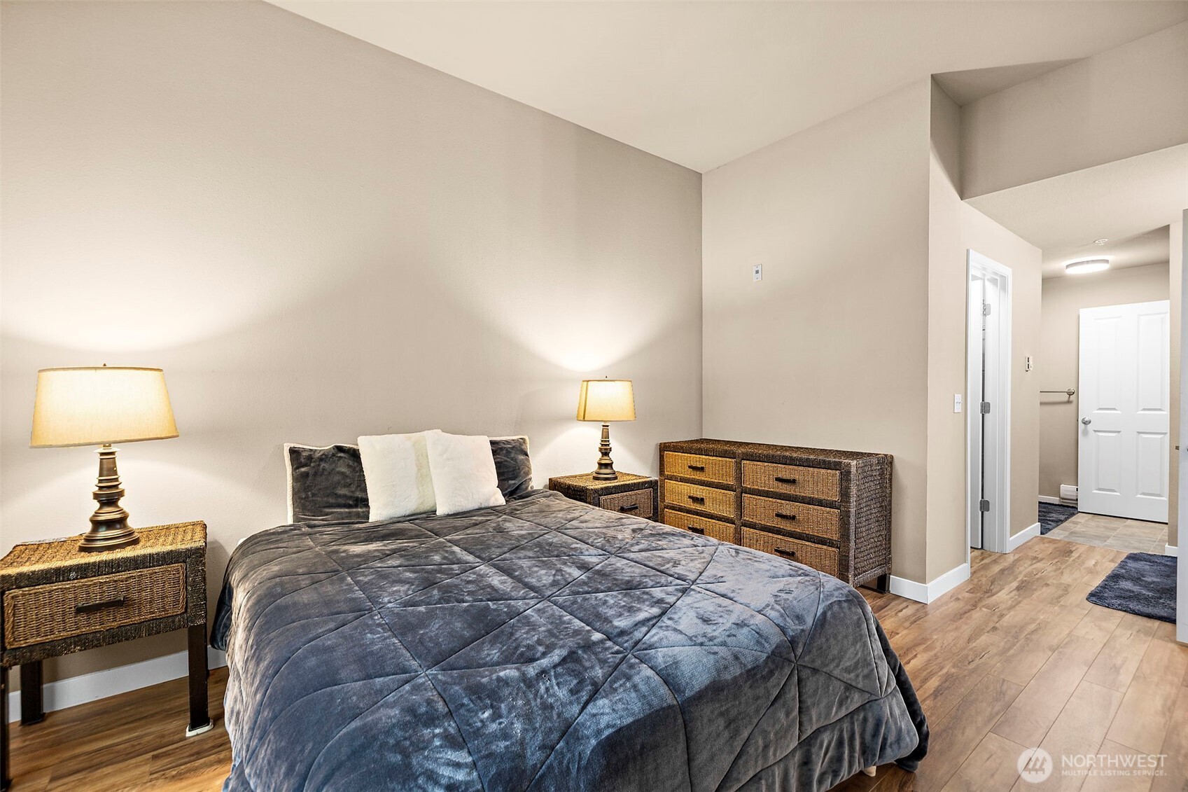 15325 SE 155th Place #E2, Renton, WA 98058