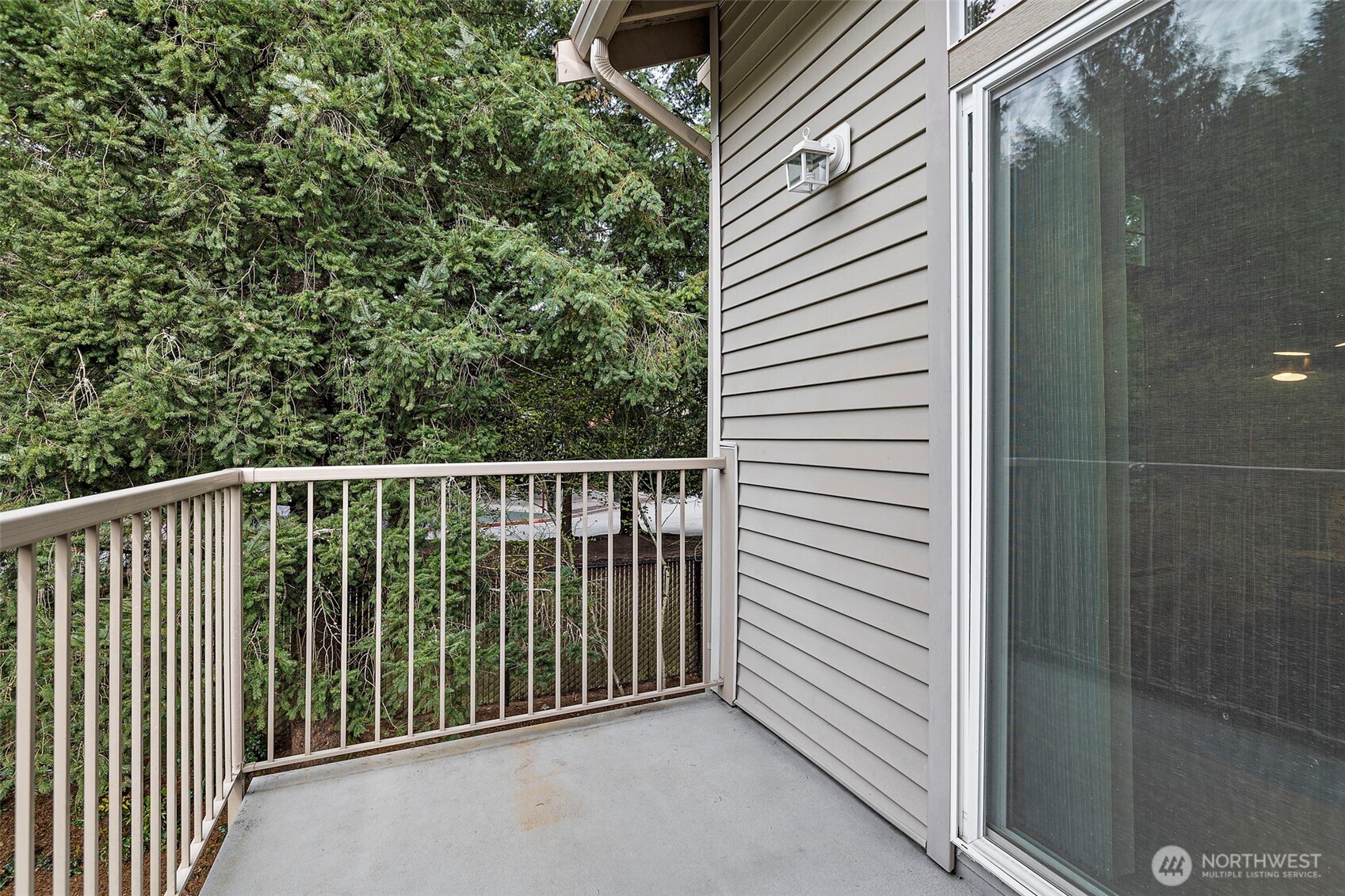 15325 SE 155th Place #E2, Renton, WA 98058