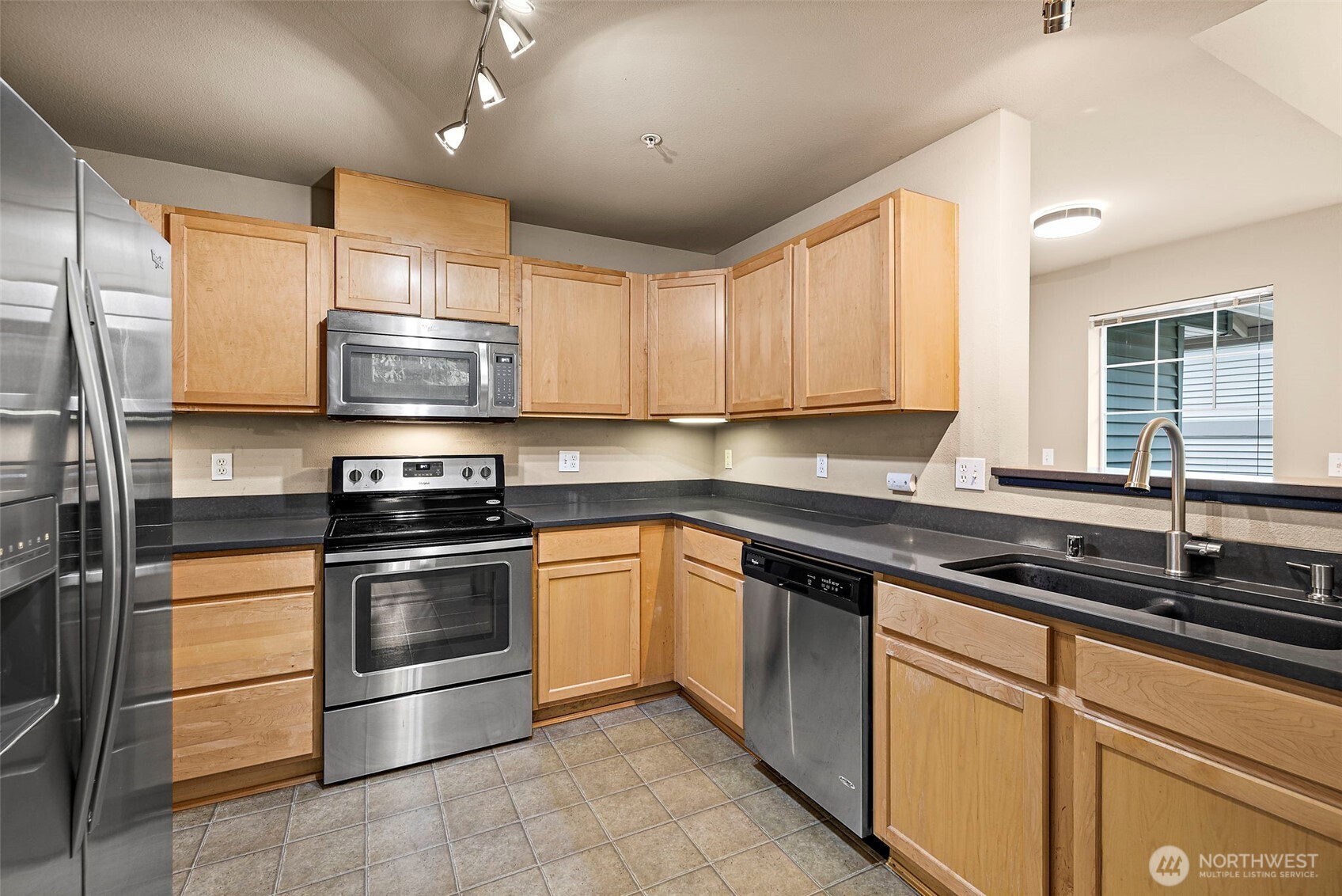 15325 SE 155th Place #E2, Renton, WA 98058