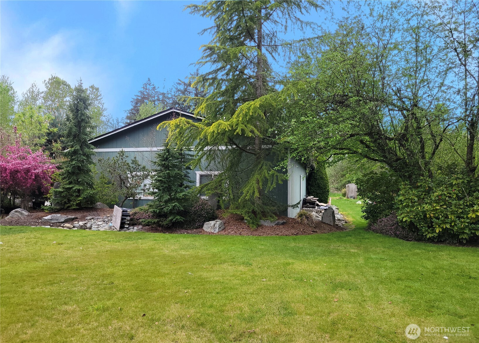 11802 28th Avenue E, Tacoma, WA 98445-5125