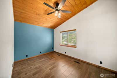 134 Thorburn Lane , Malaga, WA 98828 - Photo 24