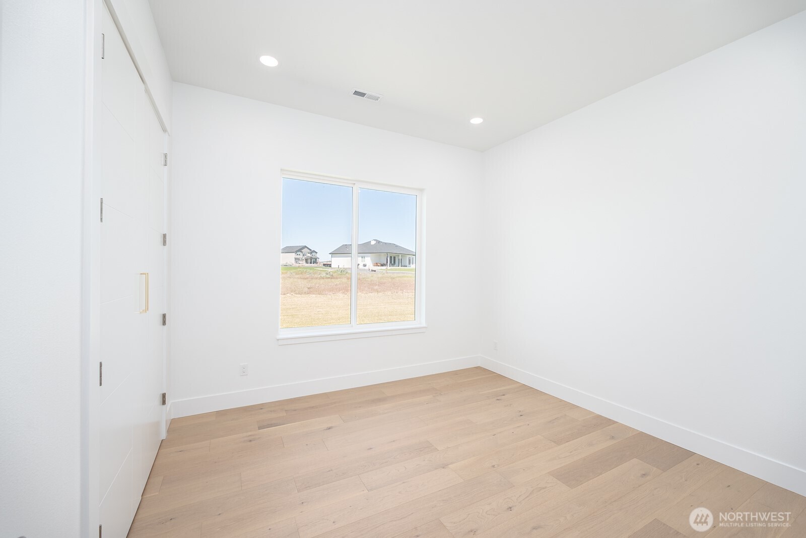 6773 Road E.2 NE, Moses Lake, WA 98837