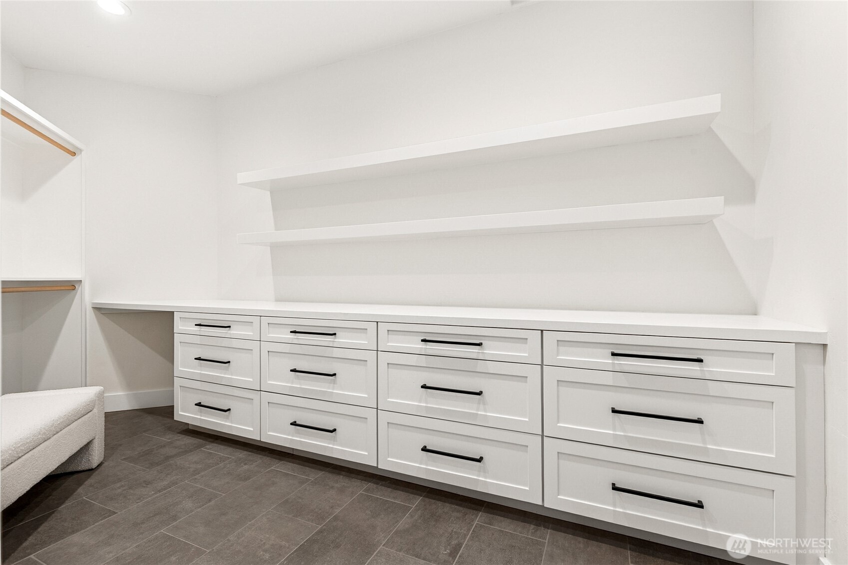 4327 Creekview Lane NW, Olympia, WA 98502