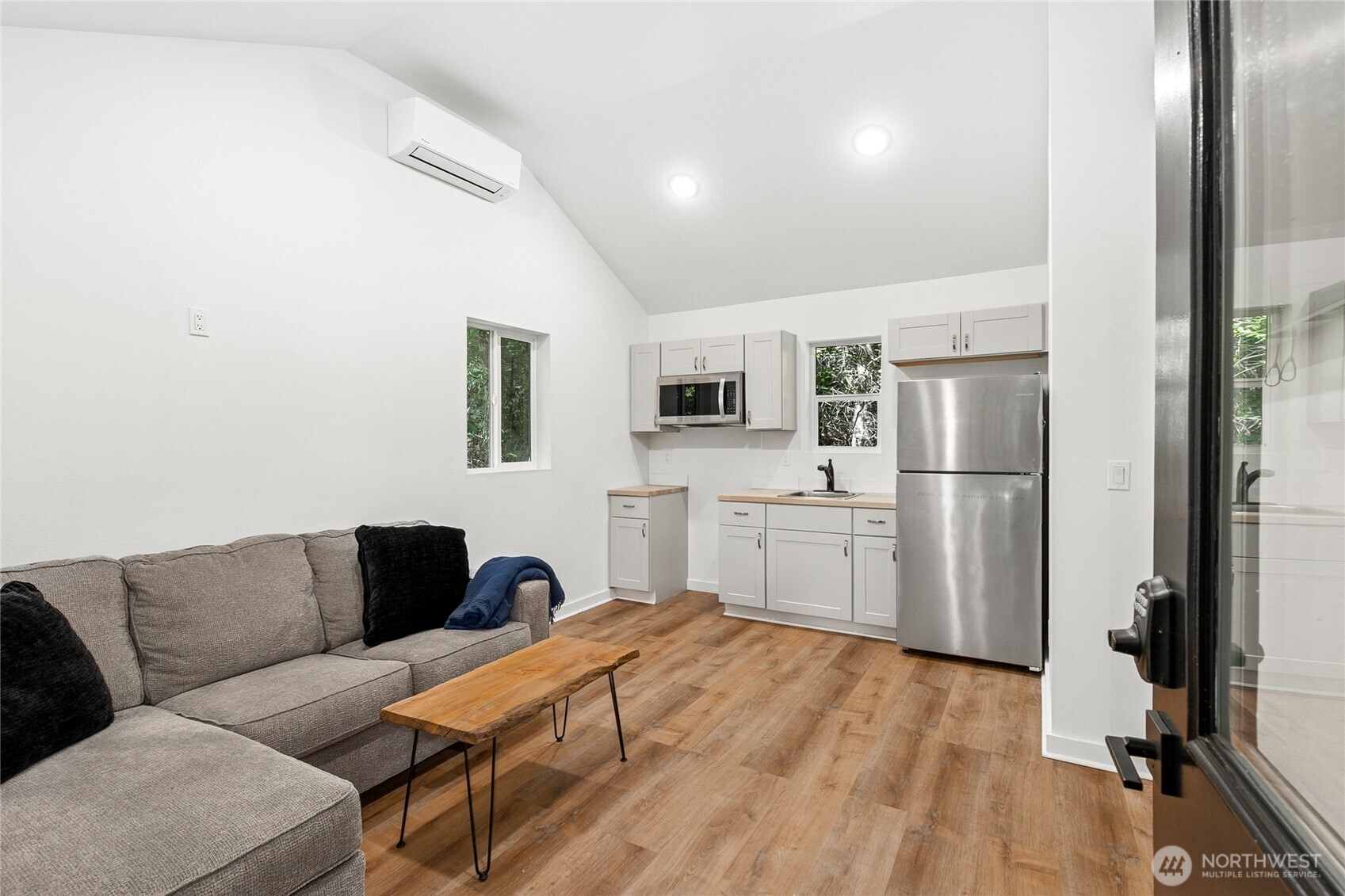 4327 Creekview Lane NW, Olympia, WA 98502