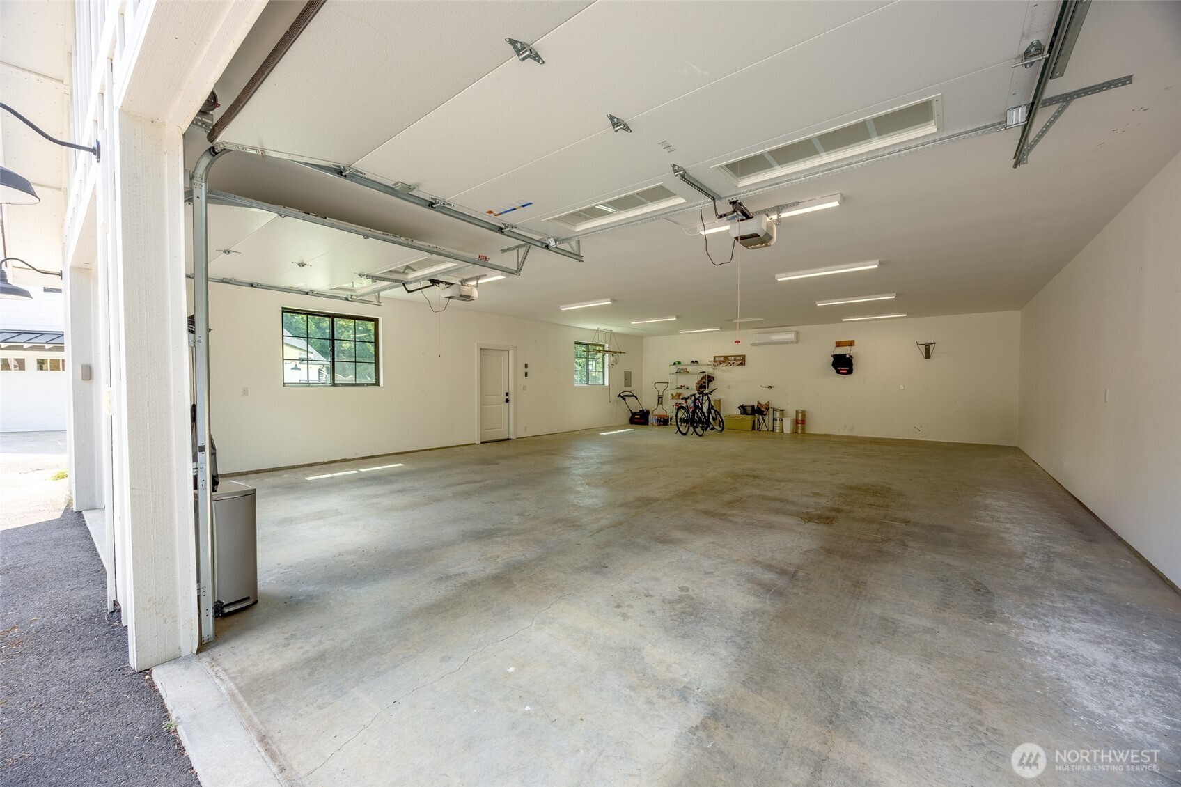 4327 Creekview Lane NW, Olympia, WA 98502