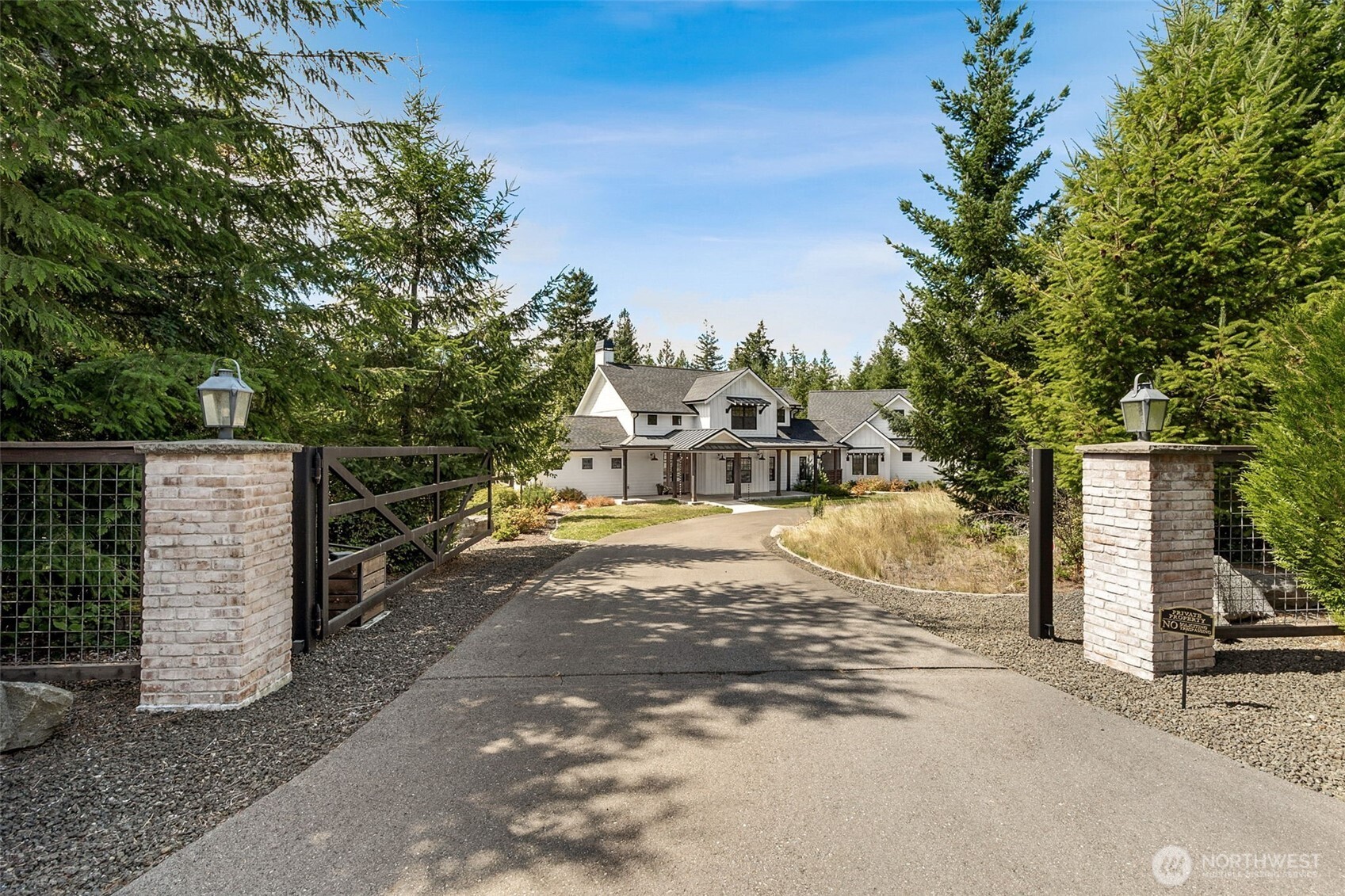 4327 Creekview Lane NW, Olympia, WA 98502