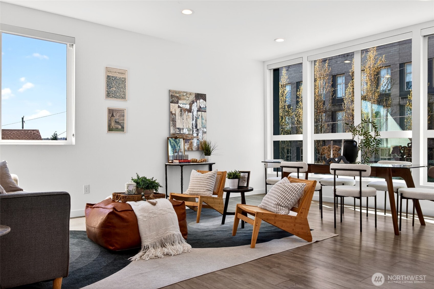 5560 15th Avenue S, Seattle, WA 98108