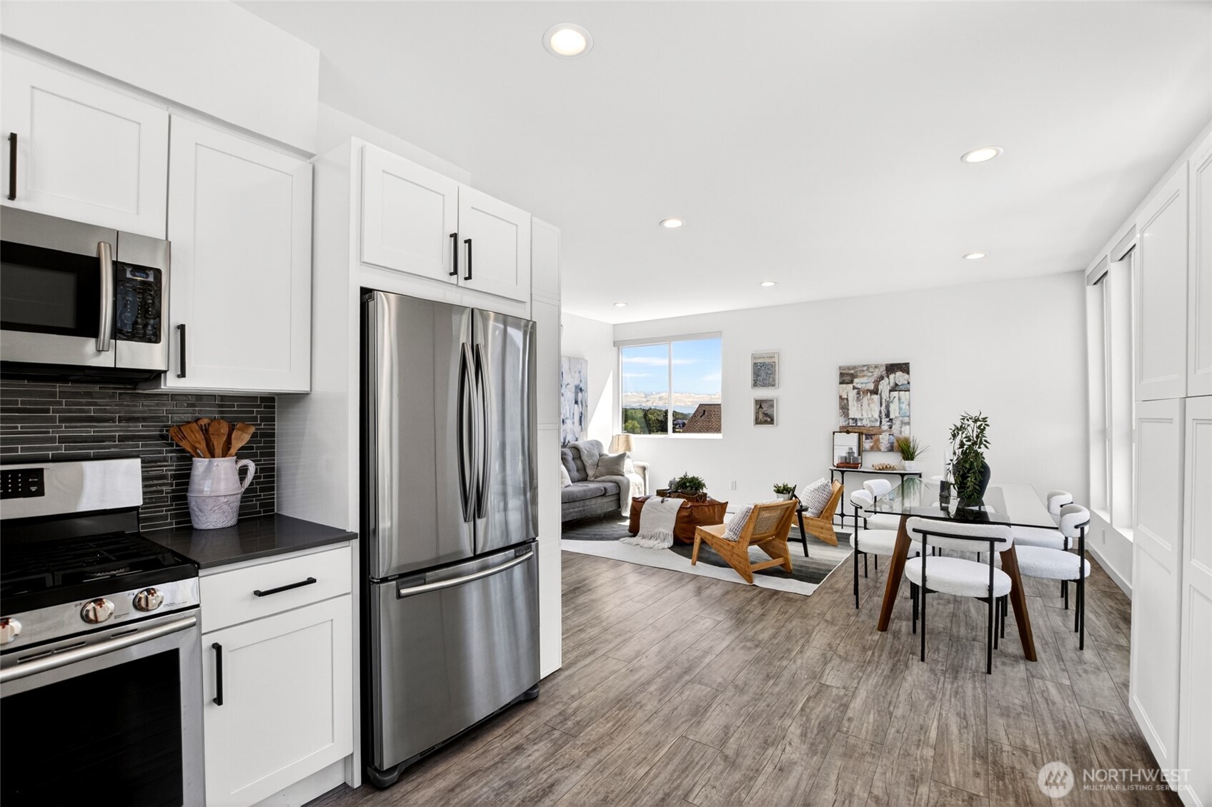 5560 15th Avenue S, Seattle, WA 98108