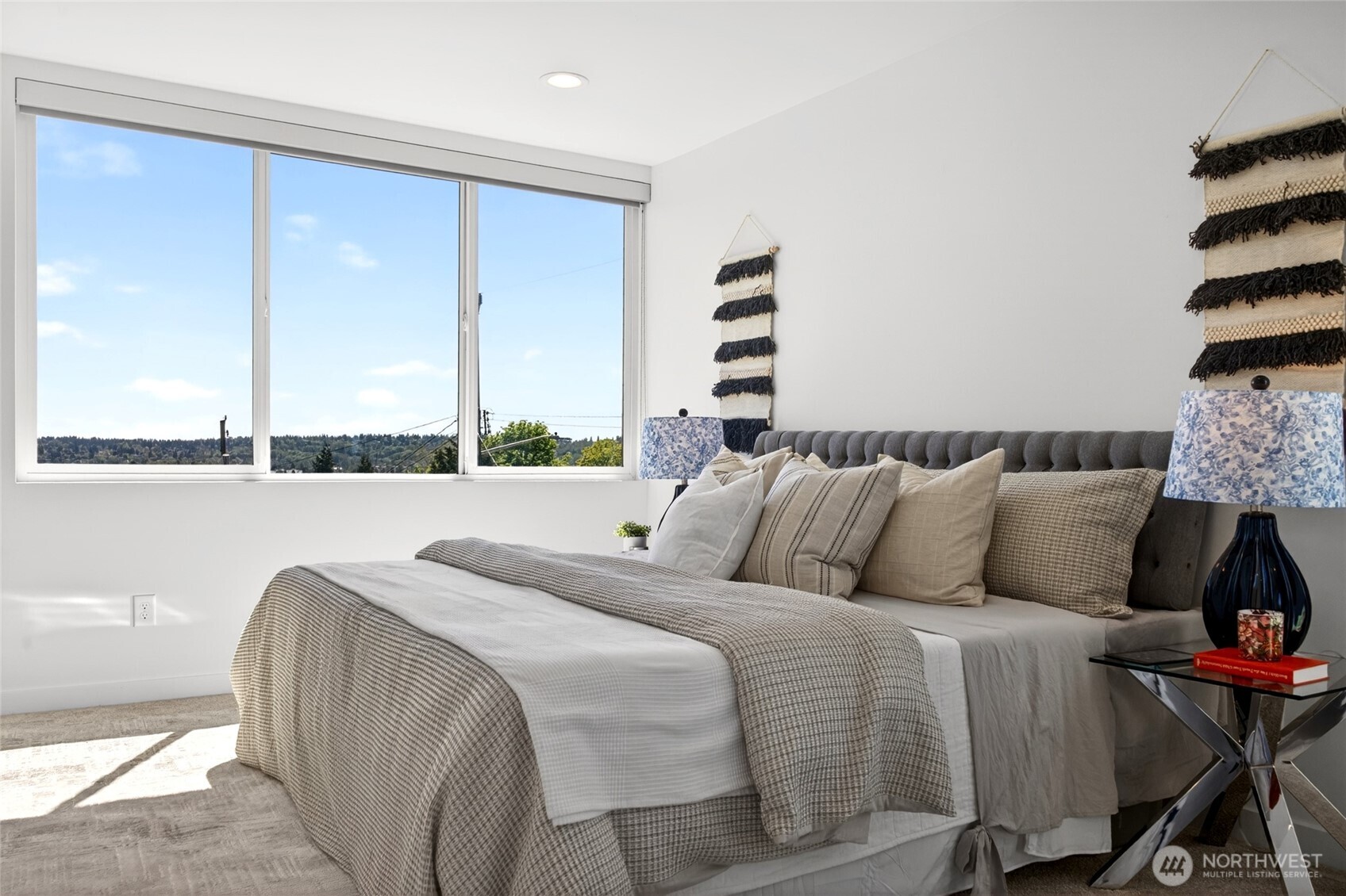 5560 15th Avenue S, Seattle, WA 98108