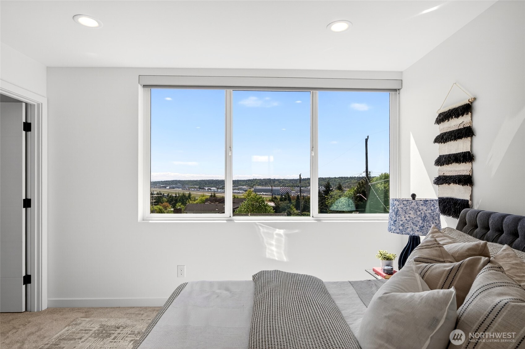 5560 15th Avenue S, Seattle, WA 98108