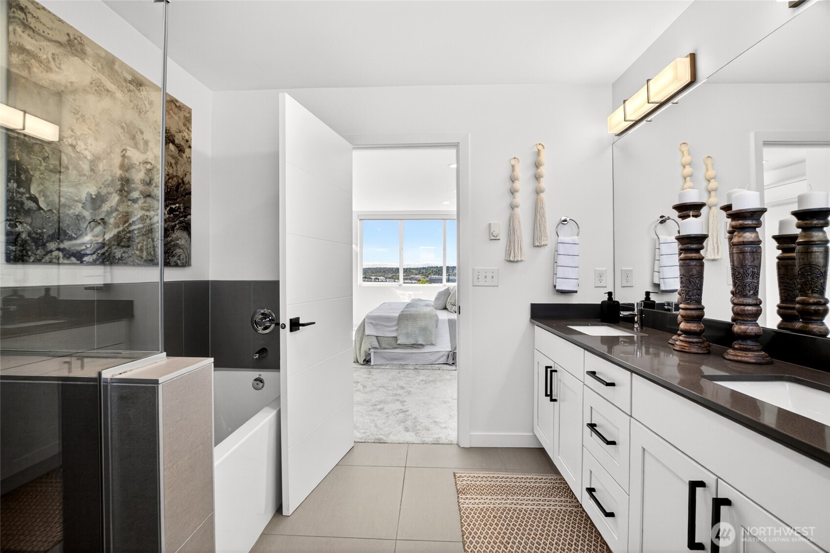 5560 15th Avenue S, Seattle, WA 98108