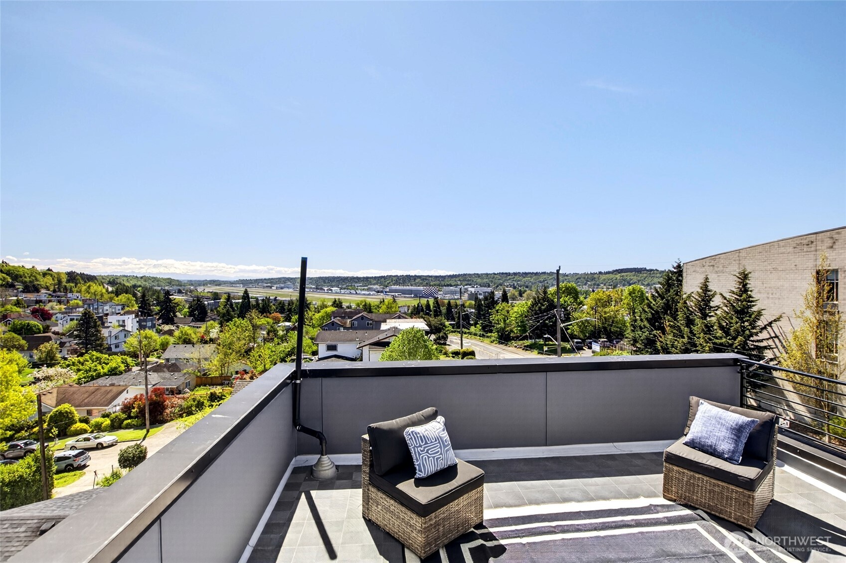 5560 15th Avenue S, Seattle, WA 98108