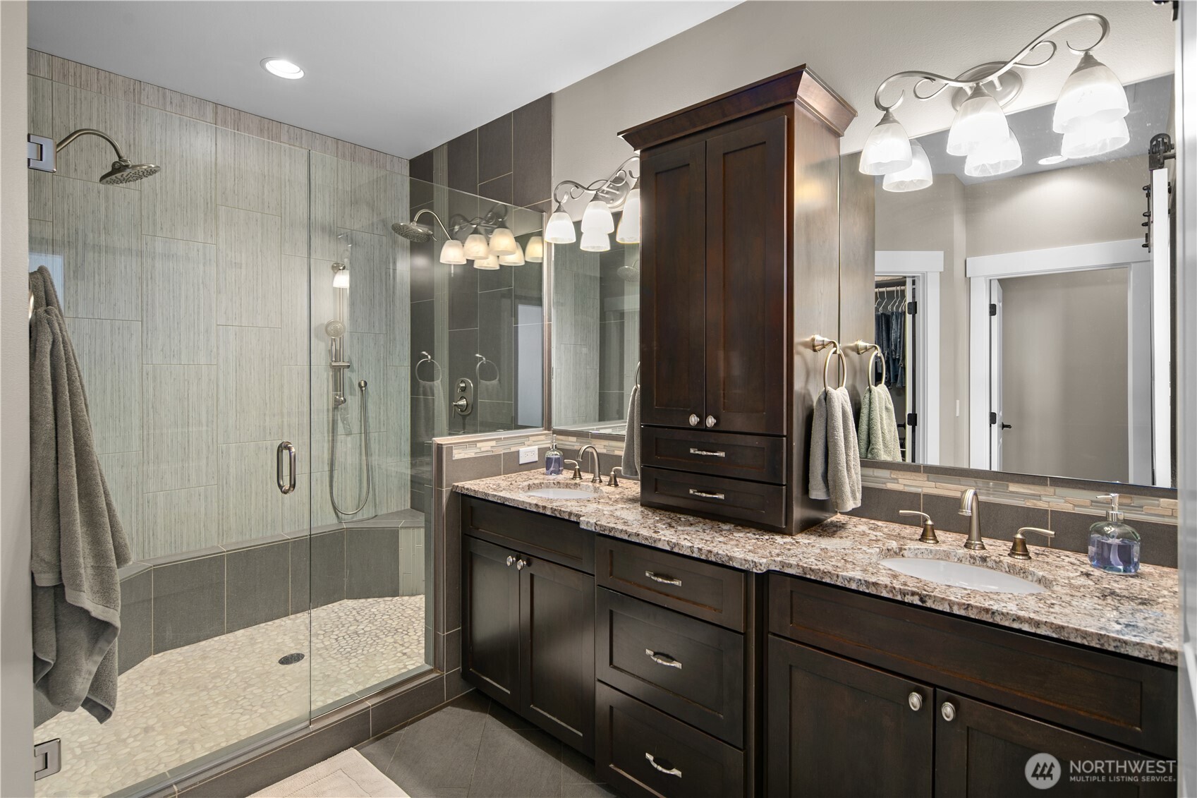 850 Autumn Crest Drive , Wenatchee, WA 98801