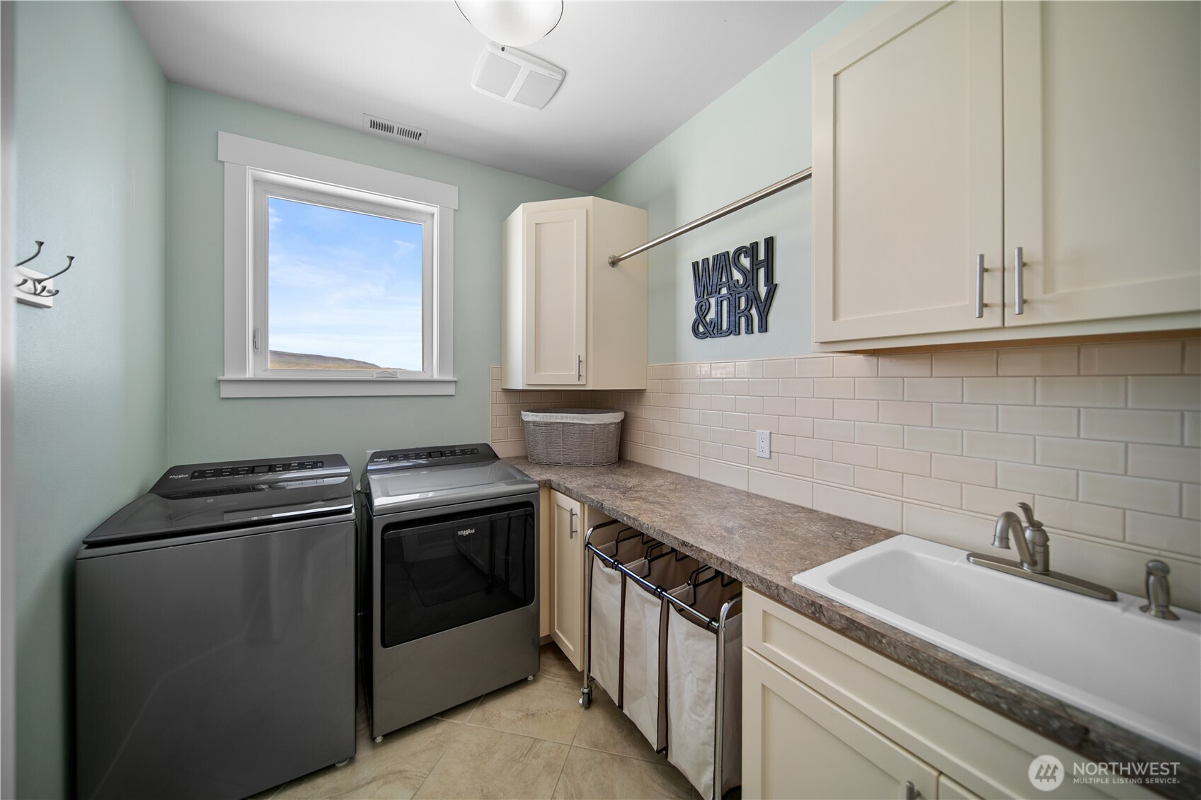 850 Autumn Crest Drive , Wenatchee, WA 98801