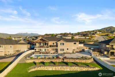 850 Autumn Crest Drive , Wenatchee, WA 98801 - Photo 3