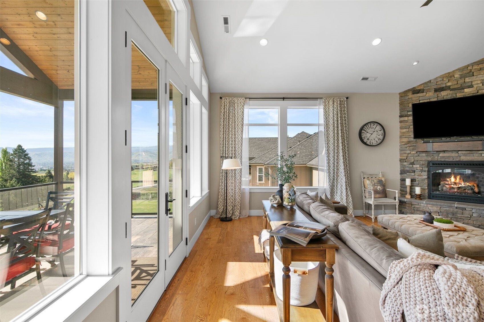 850 Autumn Crest Drive , Wenatchee, WA 98801