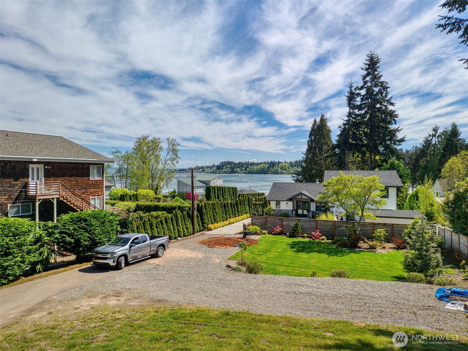 25933 Coveview Lane NE, Kingston, WA 98346