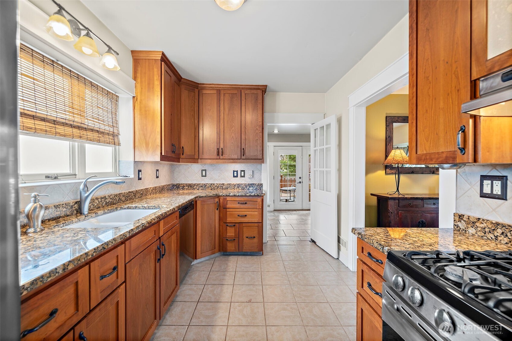 6837 S Thompson Avenue , Tacoma, WA 98408